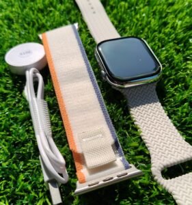 ভিডিও এর ঘড়িটি HK 10 Pro Max Plus।সাথে পাচ্ছেন ভিডিও তে দেখানো প্রিমিয়াম একটা বেল্ট এবং একটা কাভার। - Image 4